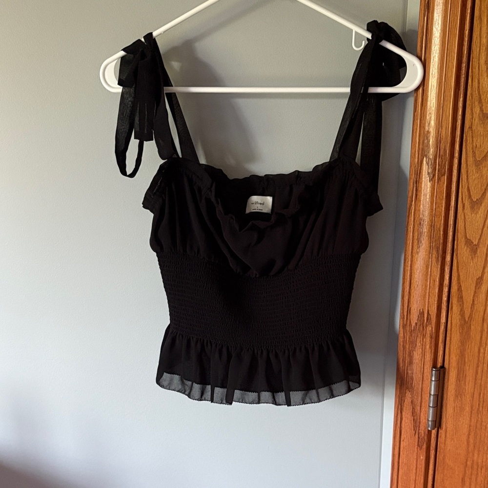 Aritzia Black Ruffle Strap Tanktop Size S